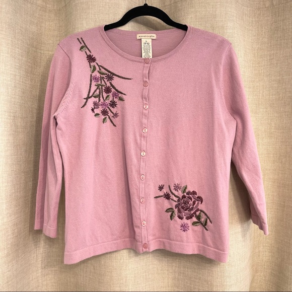 Vintage Apostrophe lilac cardigan w/ beautiful floral embroidery,great condition - Picture 8 of 8